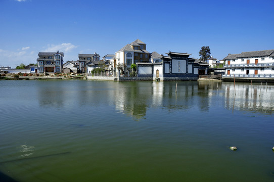 水邊的古村