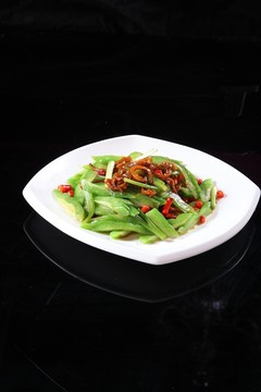 涼瓜炒臘腸