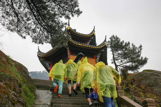 九華山登山客