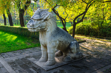 明十三陵總神路狻猊坐像