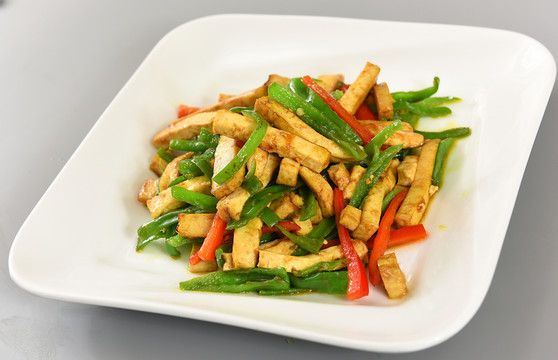 青椒炒豆腐