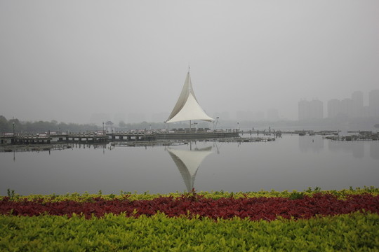 城市雕塑之遠(yuǎn)帆