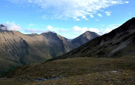 群山