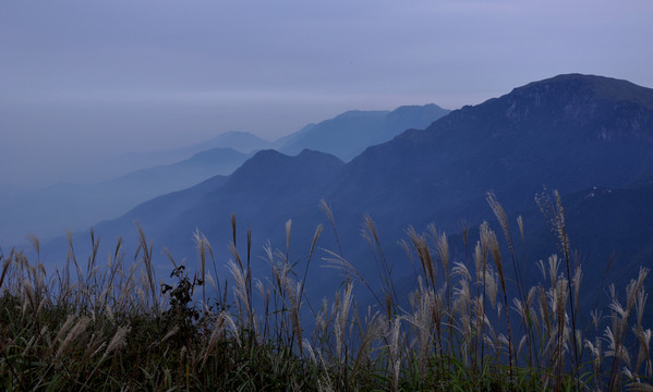 群山