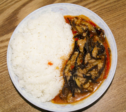 肉絲 魚香 蓋澆飯 魚香肉絲盒