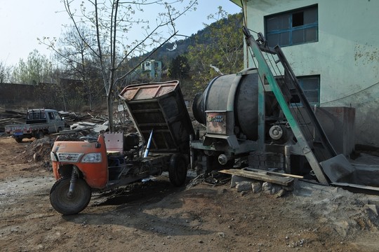 工程機(jī)械   機(jī)器