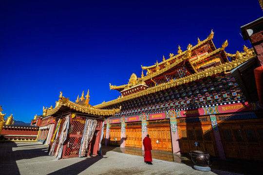 香格里拉松贊林寺（小布達(dá)拉宮）