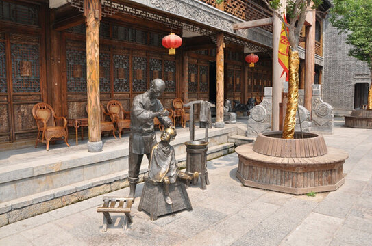 理發(fā)銅像