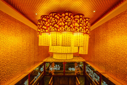 香格里拉谷神養(yǎng)生大酒店