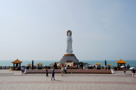 海上觀音塑像
