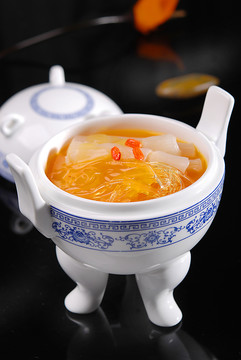 黃燜花膠魚翅