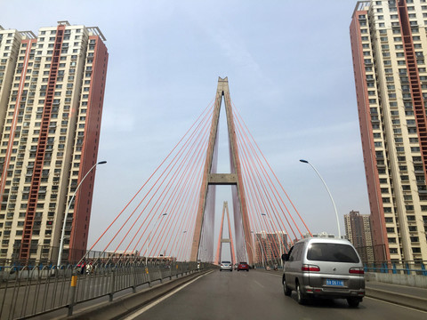 橋梁