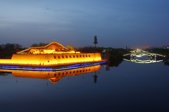 西安漢城湖景區(qū)夜景