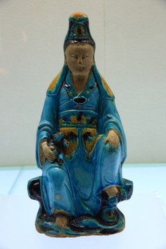 三彩琺華塑送子觀音坐像