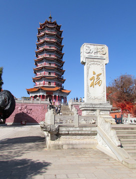 云南楚雄福塔