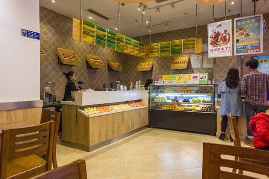 甜品店用餐場(chǎng)景