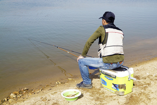 釣魚