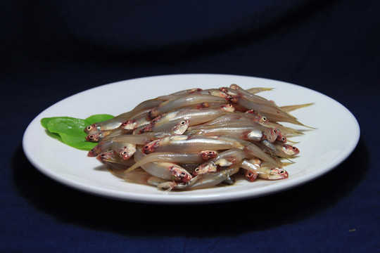 小魚