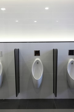男廁所
