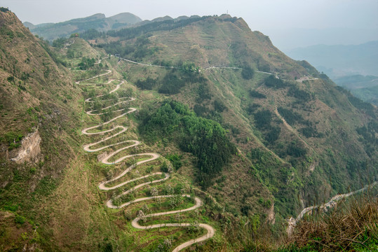 二十四道拐抗戰(zhàn)公路