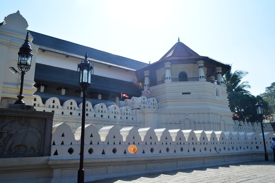 佛牙寺