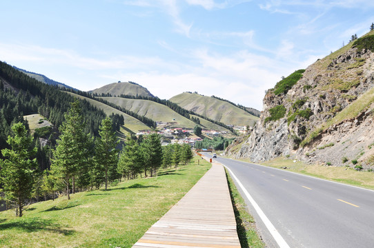 通往天山的路
