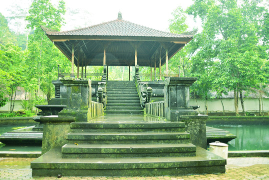 巴厘島圣泉寺