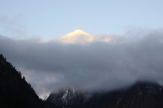 梅里雪山