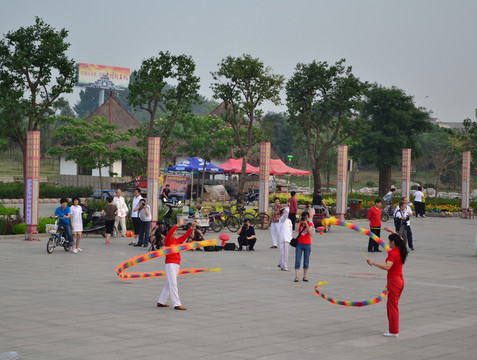 抖空竹
