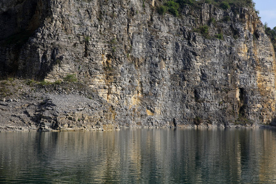 峭壁