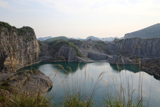 礦坑湖景