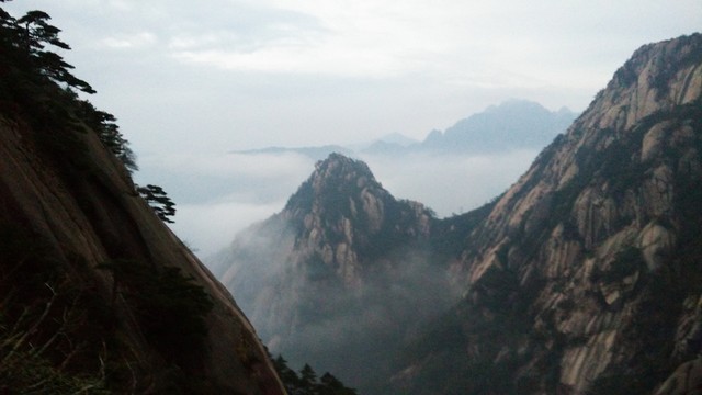 安徽黃山水墨霧景