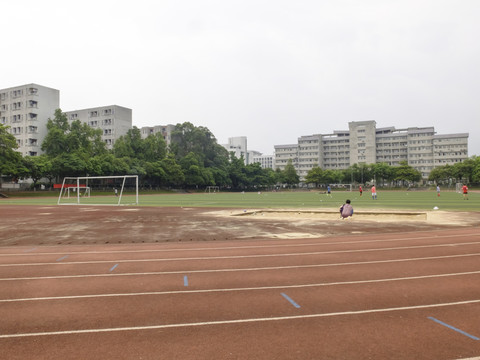 大學(xué)操場