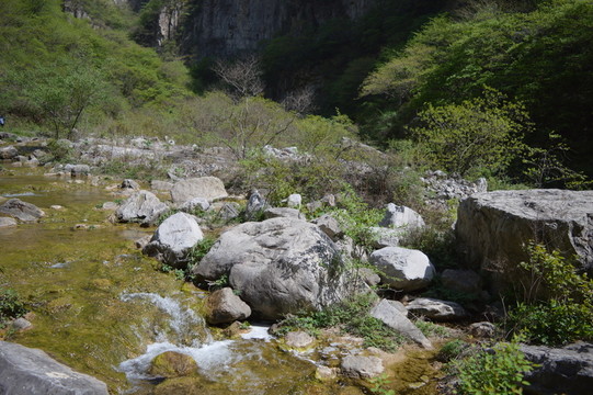 溪水