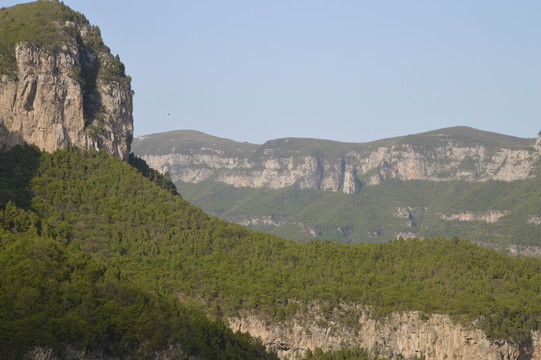 群山
