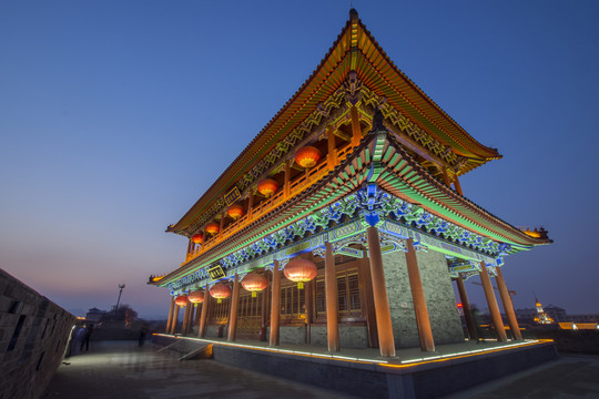 城臺(tái)樓閣夜景