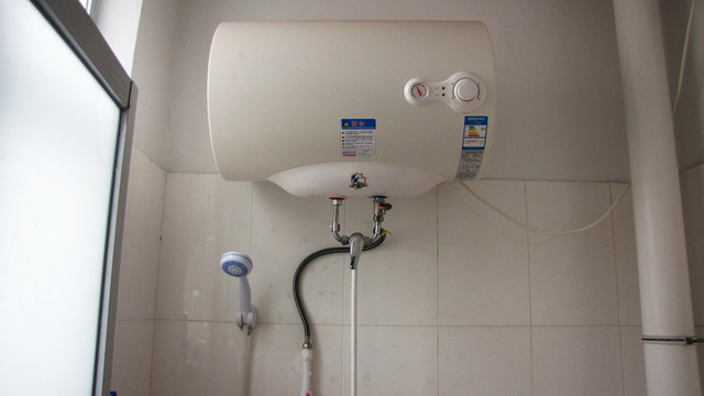 熱水器