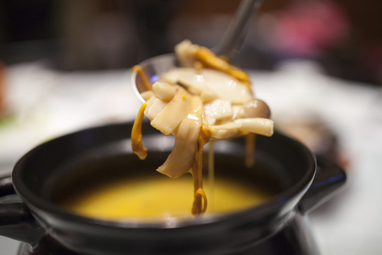 養(yǎng)生菌菇湯