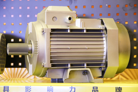 動(dòng)力機(jī)