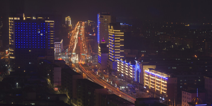 伊寧市夜景