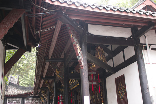 屋檐