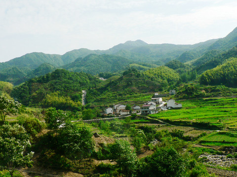 安徽大別山風光 山村