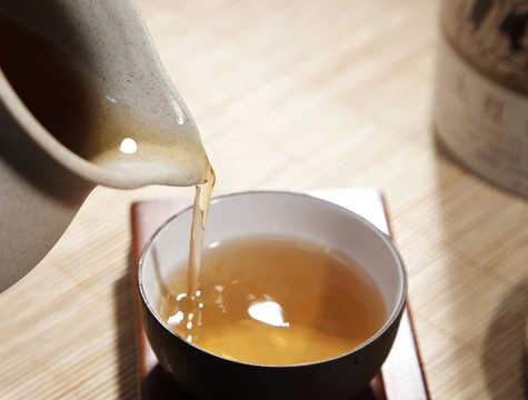 斟茶