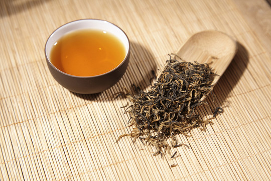 金駿眉和茶湯