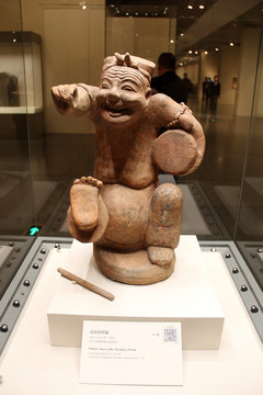 擊鼓說(shuō)唱俑