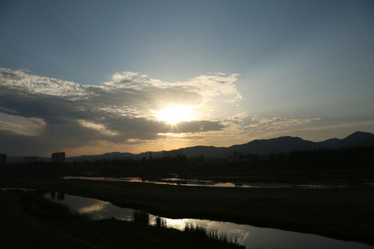 夕陽無限