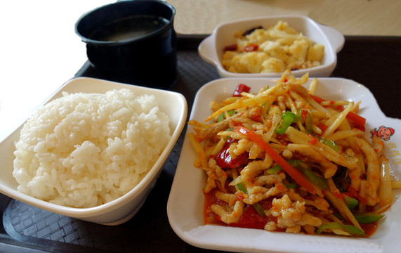 套飯 仔姜肉絲套飯