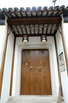 古鎮(zhèn)家門