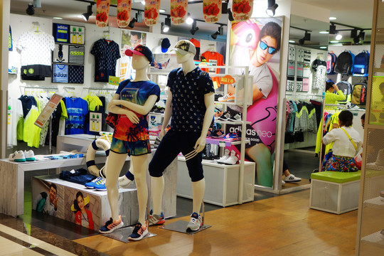 運(yùn)動(dòng)服飾專賣店