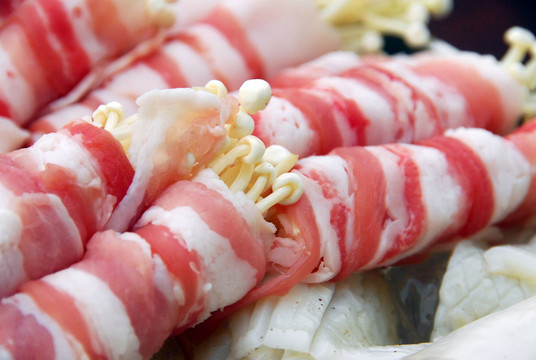 金針菇羊肉卷